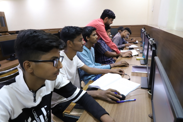 Learn KLiC C, C++ Computer programming Language Course In Pune For Free